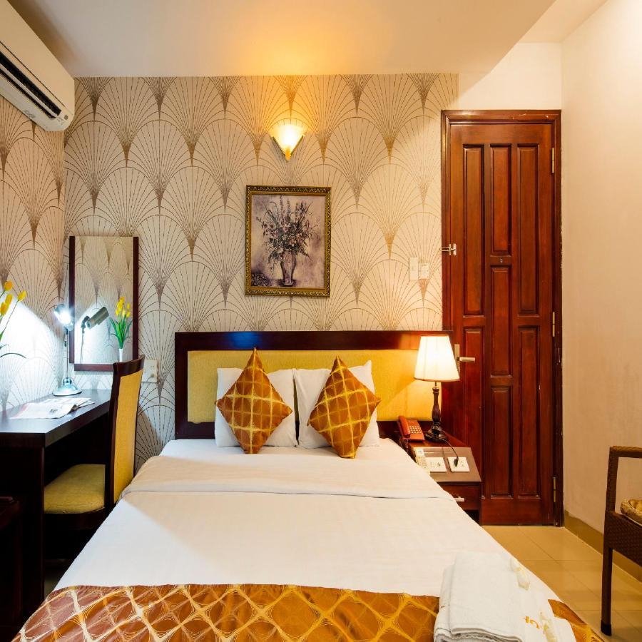נה טראנג King Town Hotel מראה חיצוני תמונה